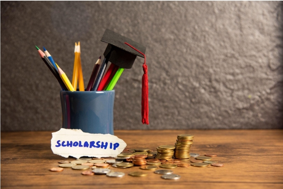What Different Kinds Of Minority Scholarships Exist?
